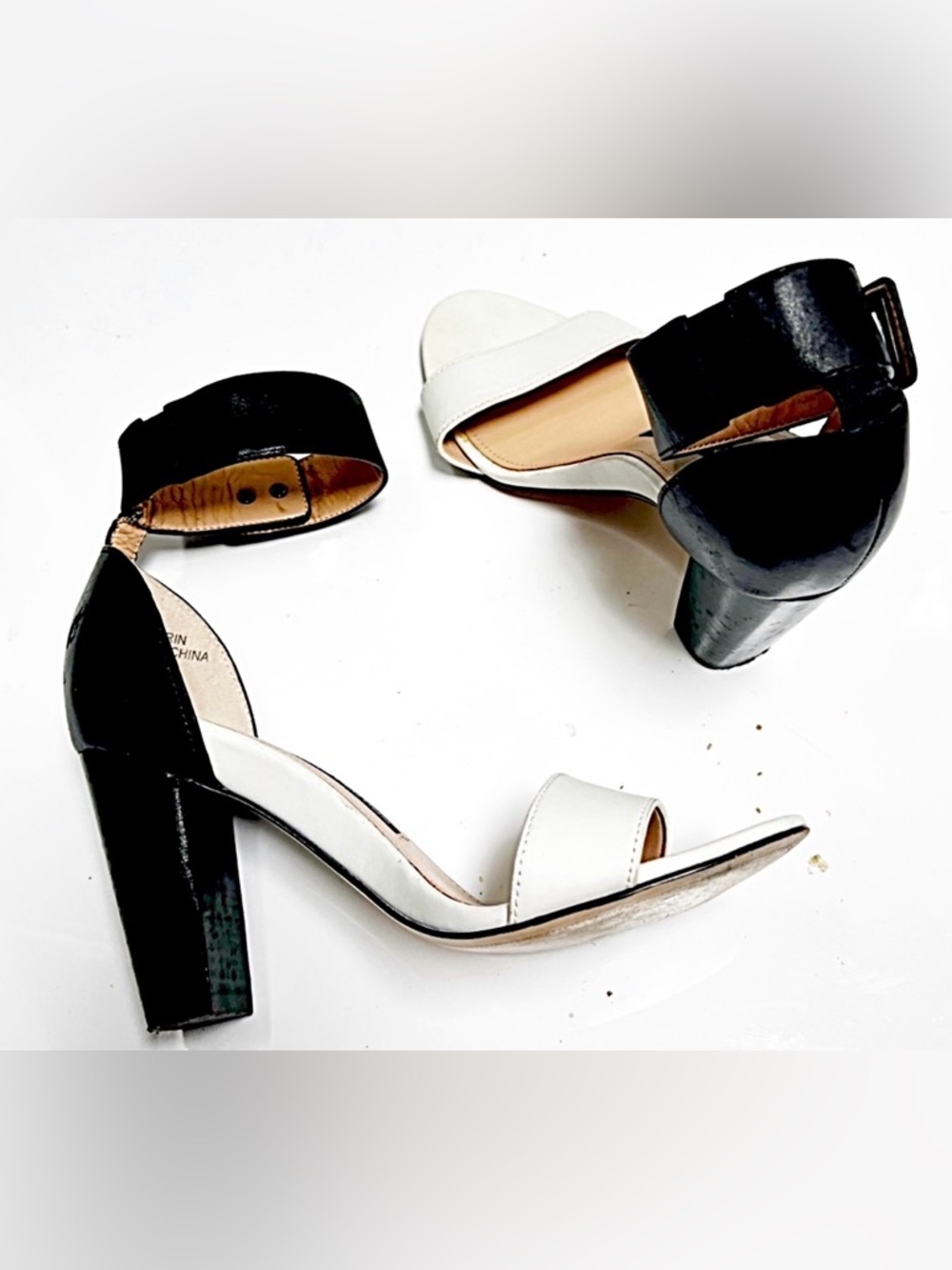 FRENCH CONNECTION- KATRIN- Black & White Leather Sandals with a Lock